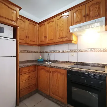 Magical Ocean Park Ocean View 400 M To The アパート アデヘ